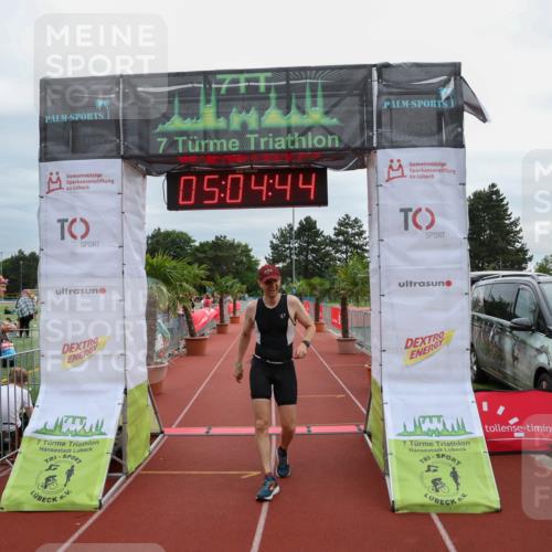 15.06.2025 - 7 Türme Triathlon Michael Strokosch http://msf.ph/oto/8012647 15.06.2025 15:04:44 Ziel 233, 535 meine-sportfotos.de