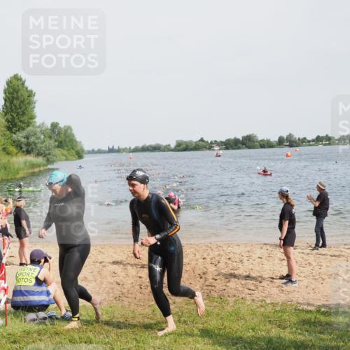 21.06.2025 - 27. Vierlanden-Triathlon MichiJ http://msf.ph/oto/8012661 15.06.2026 10:14:59 Schwimmen 476, 521, 525, 528, 570, 592, 593, 597, 605, 1397 meine-sportfotos.de
