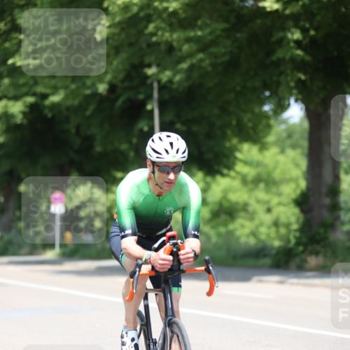 15.06.2025 - 7 Türme Triathlon Yannick Fuchs http://msf.ph/oto/8012666 15.06.2025 12:46:51 Radfahren 278, 294, 490, 496 meine-sportfotos.de