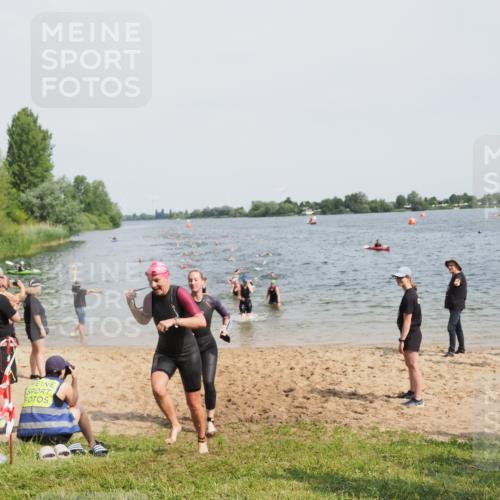 21.06.2025 - 27. Vierlanden-Triathlon MichiJ http://msf.ph/oto/8012747 15.06.2026 10:15:03 Schwimmen 480, 521, 525, 528, 570, 587, 592, 597, 605, 635 meine-sportfotos.de