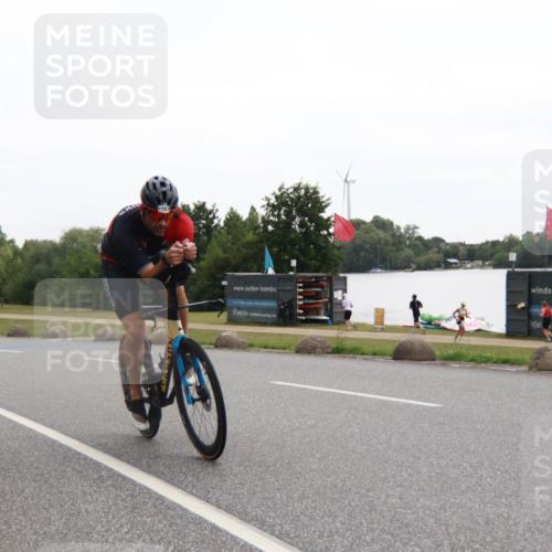 21.06.2025 - 27. Vierlanden-Triathlon H.Heesch http://msf.ph/oto/8012751 15.06.2025 13:26:25 Radfahren 1113, 1157, 1303 meine-sportfotos.de