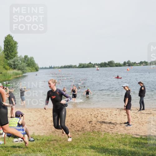 21.06.2025 - 27. Vierlanden-Triathlon MichiJ http://msf.ph/oto/8012780 15.06.2026 10:15:04 Schwimmen 480, 521, 525, 528, 570, 587, 592, 597, 605, 635 meine-sportfotos.de