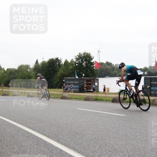 21.06.2025 - 27. Vierlanden-Triathlon H.Heesch http://msf.ph/oto/8012892 15.06.2025 13:26:43 Radfahren 1103, 1132, 1143, 1160, 1247, 1308 meine-sportfotos.de