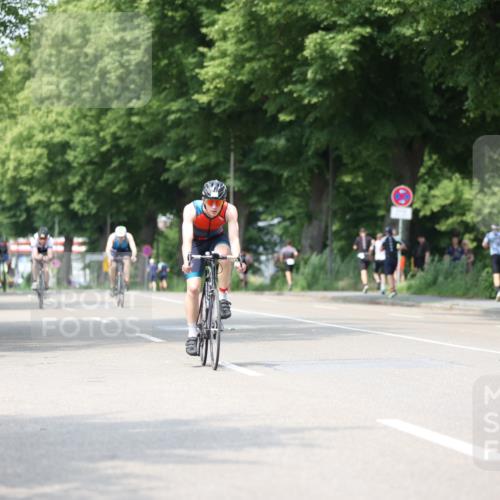 15.06.2025 - 7 Türme Triathlon Yannick Fuchs http://msf.ph/oto/8012913 15.06.2025 13:27:36 Radfahren 568, 723, 978 meine-sportfotos.de