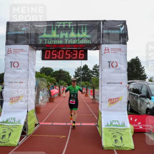 15.06.2025 - 7 Türme Triathlon Michael Strokosch http://msf.ph/oto/8012915 15.06.2025 15:05:36 Ziel 328 meine-sportfotos.de