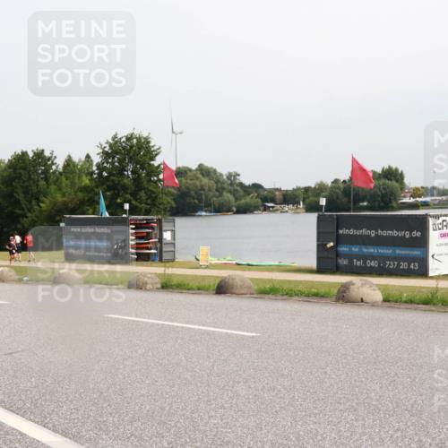15.06.2025 - 27. Vierlanden-Triathlon H.Heesch http://msf.ph/oto/8012917 15.06.2025 11:08:45 Radfahren 163, 495, 581, 619 meine-sportfotos.de