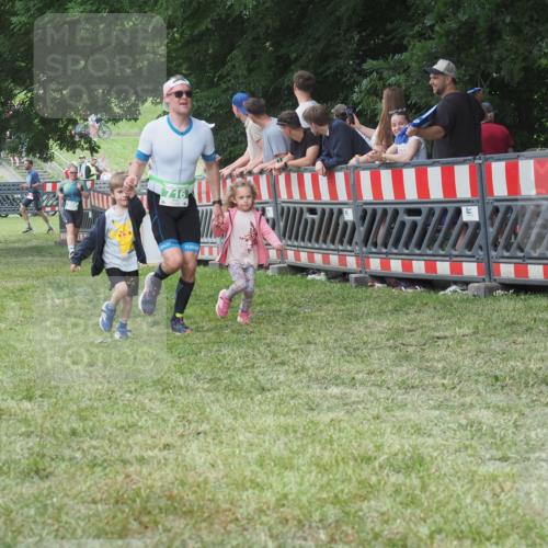 21.06.2025 - 27. Vierlanden-Triathlon KatJ http://msf.ph/oto/8012919 15.06.2025 13:09:49 Ziel 61, 716 meine-sportfotos.de