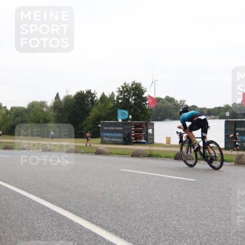 21.06.2025 - 27. Vierlanden-Triathlon H.Heesch http://msf.ph/oto/8012920 15.06.2025 13:26:51 Radfahren 1247, 1308, 1310 meine-sportfotos.de