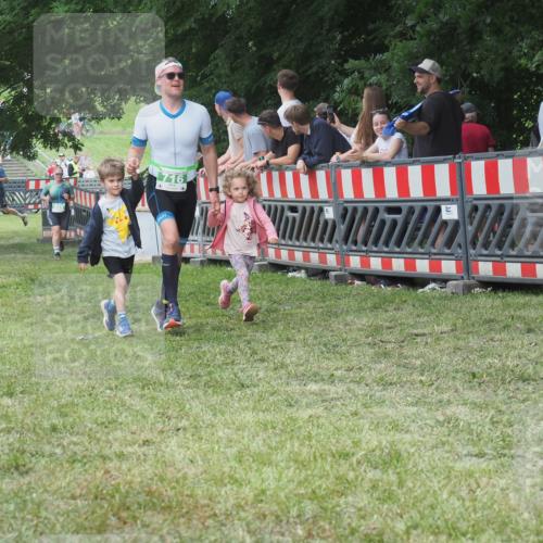 21.06.2025 - 27. Vierlanden-Triathlon KatJ http://msf.ph/oto/8012925 15.06.2025 13:09:49 Ziel 61, 716 meine-sportfotos.de