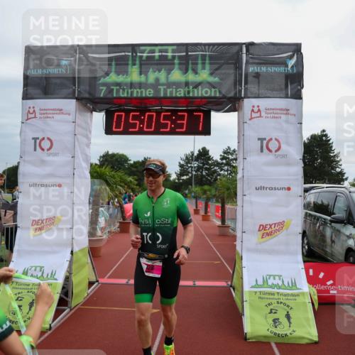 15.06.2025 - 7 Türme Triathlon Michael Strokosch http://msf.ph/oto/8012952 15.06.2025 15:05:37 Ziel 328 meine-sportfotos.de