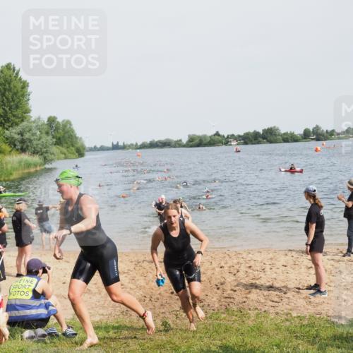 21.06.2025 - 27. Vierlanden-Triathlon MichiJ http://msf.ph/oto/8012963 15.06.2026 10:15:12 Schwimmen 480, 507, 555, 587, 597, 635 meine-sportfotos.de