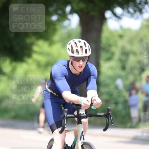 15.06.2025 - 7 Türme Triathlon Yannick Fuchs http://msf.ph/oto/8012974 15.06.2025 12:47:09 Radfahren 414, 494, 629, 651 meine-sportfotos.de