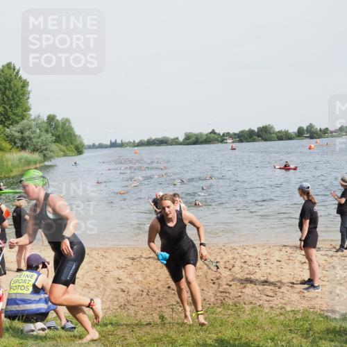 21.06.2025 - 27. Vierlanden-Triathlon MichiJ http://msf.ph/oto/8012976 15.06.2026 10:15:12 Schwimmen 480, 507, 555, 587, 597, 635 meine-sportfotos.de