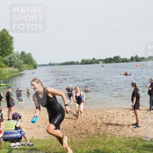 21.06.2025 - 27. Vierlanden-Triathlon MichiJ http://msf.ph/oto/8012997 15.06.2026 10:15:13 Schwimmen 480, 507, 555, 587, 597, 635 meine-sportfotos.de