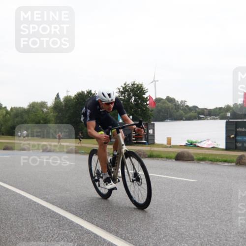 21.06.2025 - 27. Vierlanden-Triathlon H.Heesch http://msf.ph/oto/8013014 15.06.2025 13:27:14 Radfahren 1146, 1155, 1299 meine-sportfotos.de