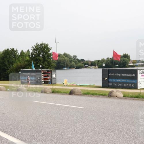 15.06.2025 - 27. Vierlanden-Triathlon H.Heesch http://msf.ph/oto/8013016 15.06.2025 11:08:47 Radfahren 619 meine-sportfotos.de