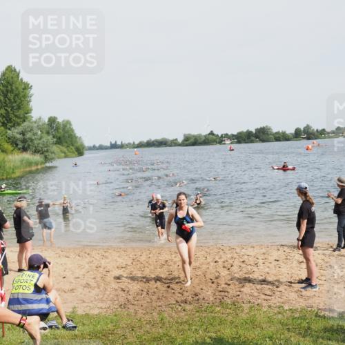 21.06.2025 - 27. Vierlanden-Triathlon MichiJ http://msf.ph/oto/8013027 15.06.2026 10:15:13 Schwimmen 480, 507, 555, 587, 597, 635 meine-sportfotos.de