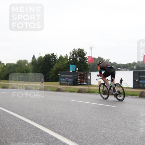 21.06.2025 - 27. Vierlanden-Triathlon H.Heesch http://msf.ph/oto/8013056 15.06.2025 13:27:57 Radfahren 1232, 1244, 1246, 1255 meine-sportfotos.de
