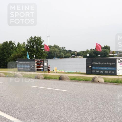 15.06.2025 - 27. Vierlanden-Triathlon H.Heesch http://msf.ph/oto/8013068 15.06.2025 11:08:49 Radfahren 619 meine-sportfotos.de