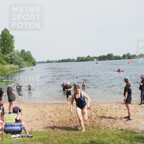 21.06.2025 - 27. Vierlanden-Triathlon MichiJ http://msf.ph/oto/8013083 15.06.2026 10:15:14 Schwimmen 480, 507, 555, 579, 587, 597, 635 meine-sportfotos.de