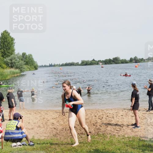21.06.2025 - 27. Vierlanden-Triathlon MichiJ http://msf.ph/oto/8013108 15.06.2026 10:15:15 Schwimmen 480, 507, 542, 555, 579, 587, 597, 613, 635 meine-sportfotos.de