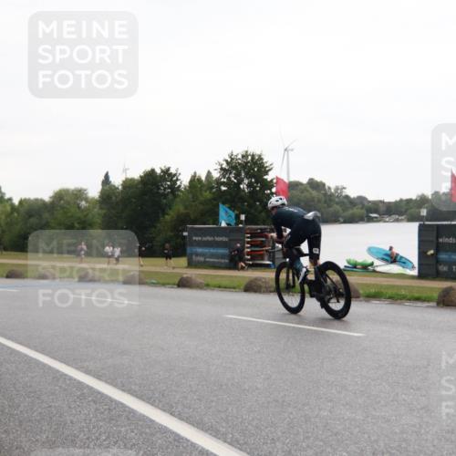 21.06.2025 - 27. Vierlanden-Triathlon H.Heesch http://msf.ph/oto/8013128 15.06.2025 13:28:22 Radfahren 1231, 1259, 1271, 1313 meine-sportfotos.de