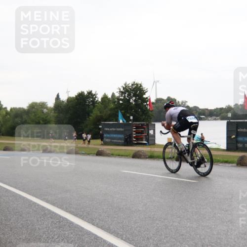 21.06.2025 - 27. Vierlanden-Triathlon H.Heesch http://msf.ph/oto/8013130 15.06.2025 13:28:24 Radfahren 1231, 1276, 1313 meine-sportfotos.de