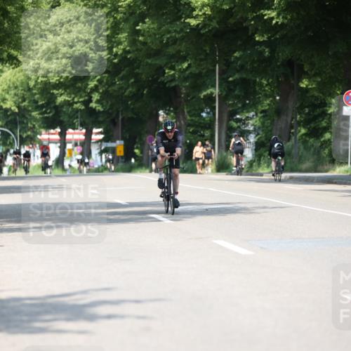 15.06.2025 - 7 Türme Triathlon Yannick Fuchs http://msf.ph/oto/8013173 15.06.2025 12:47:18 Radfahren 256, 291 meine-sportfotos.de