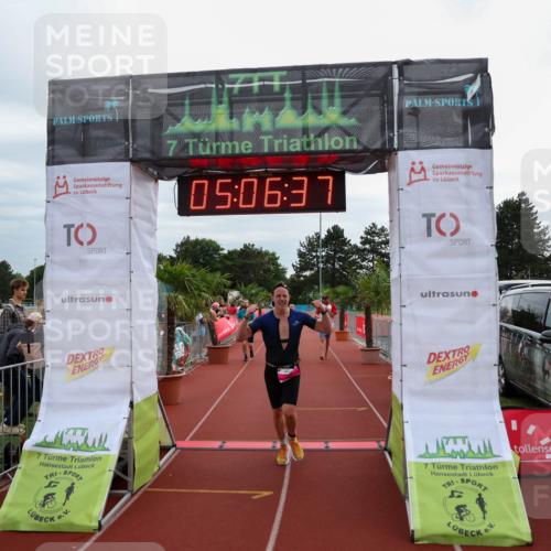 15.06.2025 - 7 Türme Triathlon Michael Strokosch http://msf.ph/oto/8013176 15.06.2025 15:06:37 Ziel 293, 369, 563 meine-sportfotos.de