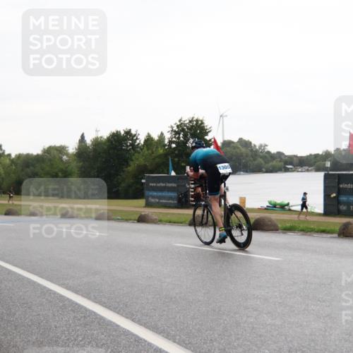 21.06.2025 - 27. Vierlanden-Triathlon H.Heesch http://msf.ph/oto/8013189 15.06.2025 13:28:47 Radfahren 893, 1316 meine-sportfotos.de