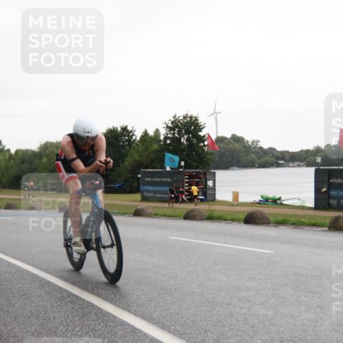 21.06.2025 - 27. Vierlanden-Triathlon H.Heesch http://msf.ph/oto/8013199 15.06.2025 13:28:59 Radfahren 1161, 1314 meine-sportfotos.de