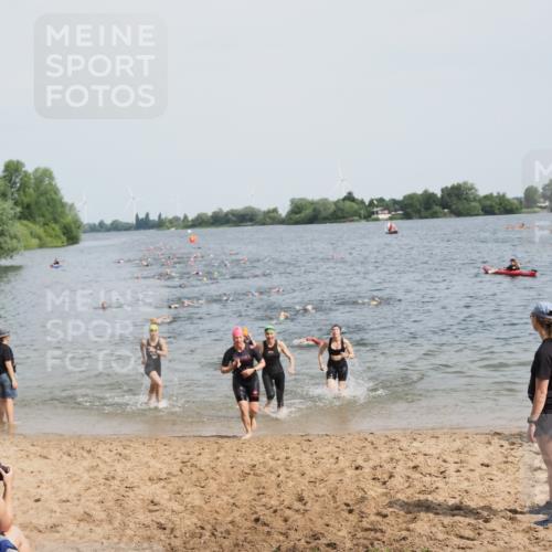 21.06.2025 - 27. Vierlanden-Triathlon MichiJ http://msf.ph/oto/8013205 15.06.2026 10:15:18 Schwimmen 480, 507, 542, 555, 579, 587, 613, 631, 635 meine-sportfotos.de