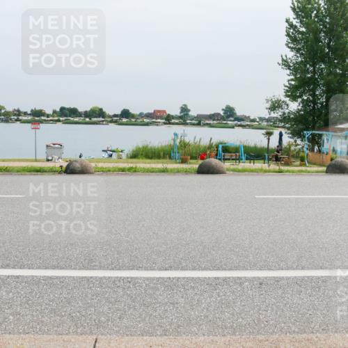 15.06.2025 - 27. Vierlanden-Triathlon H.Heesch http://msf.ph/oto/8013217 15.06.2025 11:08:39 Radfahren 163, 495, 581, 619 meine-sportfotos.de