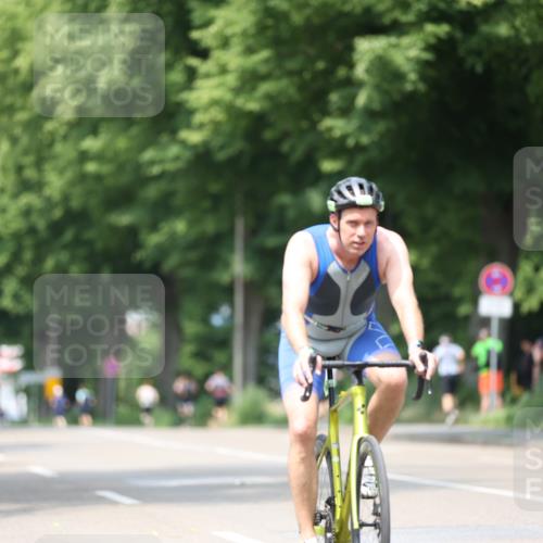 15.06.2025 - 7 Türme Triathlon Yannick Fuchs http://msf.ph/oto/8013227 15.06.2025 13:27:42 Radfahren 331, 568, 978 meine-sportfotos.de