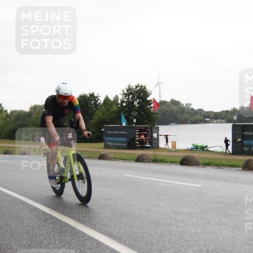 21.06.2025 - 27. Vierlanden-Triathlon H.Heesch http://msf.ph/oto/8013228 15.06.2025 13:29:16 Radfahren 1099, 1130, 1163, 1306 meine-sportfotos.de
