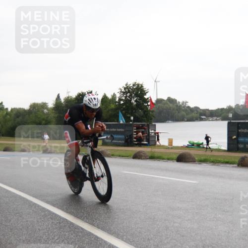21.06.2025 - 27. Vierlanden-Triathlon H.Heesch http://msf.ph/oto/8013234 15.06.2025 13:29:17 Radfahren 1099, 1163, 1306 meine-sportfotos.de