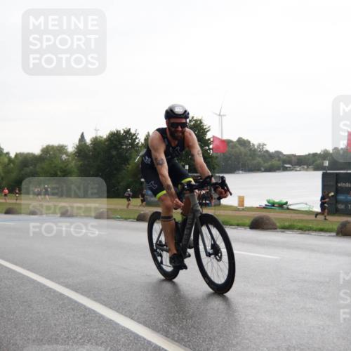 21.06.2025 - 27. Vierlanden-Triathlon H.Heesch http://msf.ph/oto/8013335 15.06.2025 13:29:58 Radfahren 1152, 1237, 1256, 1260, 1289 meine-sportfotos.de