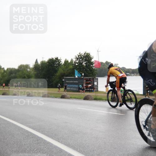 21.06.2025 - 27. Vierlanden-Triathlon H.Heesch http://msf.ph/oto/8013345 15.06.2025 13:29:59 Radfahren 1152, 1237, 1256, 1260 meine-sportfotos.de