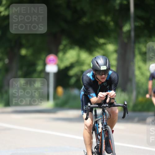 15.06.2025 - 7 Türme Triathlon Yannick Fuchs http://msf.ph/oto/8013370 15.06.2025 12:47:27 Radfahren 202, 633 meine-sportfotos.de
