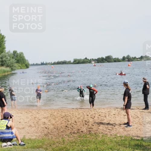 21.06.2025 - 27. Vierlanden-Triathlon MichiJ http://msf.ph/oto/8013469 15.06.2026 10:15:30 Schwimmen 508, 511, 542, 554, 579, 613, 620, 631 meine-sportfotos.de