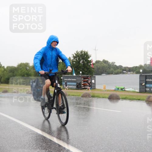 21.06.2025 - 27. Vierlanden-Triathlon H.Heesch http://msf.ph/oto/8013522 15.06.2025 13:41:47 Radfahren  meine-sportfotos.de