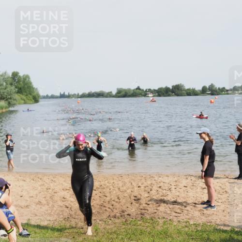 21.06.2025 - 27. Vierlanden-Triathlon MichiJ http://msf.ph/oto/8013555 15.06.2026 10:15:35 Schwimmen 508, 509, 511, 554, 564, 620 meine-sportfotos.de