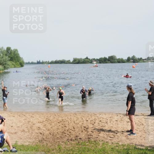 21.06.2025 - 27. Vierlanden-Triathlon MichiJ http://msf.ph/oto/8013591 15.06.2026 10:15:37 Schwimmen 483, 508, 509, 511, 564, 620 meine-sportfotos.de