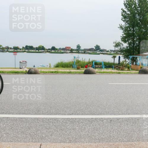 15.06.2025 - 27. Vierlanden-Triathlon H.Heesch http://msf.ph/oto/8013641 15.06.2025 11:08:44 Radfahren 495, 619 meine-sportfotos.de