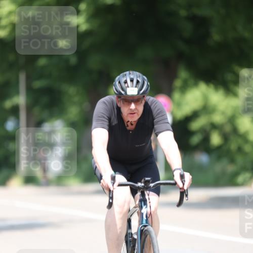 15.06.2025 - 7 Türme Triathlon Yannick Fuchs http://msf.ph/oto/8013646 15.06.2025 12:47:48 Radfahren 247, 411, 443, 477, 609, 648 meine-sportfotos.de
