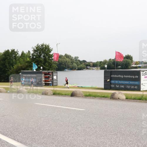 15.06.2025 - 27. Vierlanden-Triathlon H.Heesch http://msf.ph/oto/8013652 15.06.2025 11:09:48 Radfahren 563, 868 meine-sportfotos.de