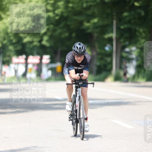 15.06.2025 - 7 Türme Triathlon Yannick Fuchs http://msf.ph/oto/8013751 15.06.2025 12:47:50 Radfahren 247, 411, 443, 477, 609 meine-sportfotos.de