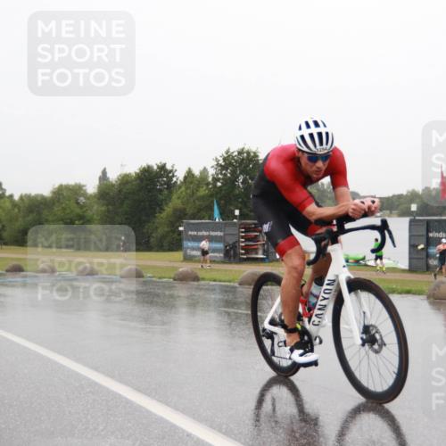 21.06.2025 - 27. Vierlanden-Triathlon H.Heesch http://msf.ph/oto/8013769 15.06.2025 13:51:02 Radfahren 1254 meine-sportfotos.de