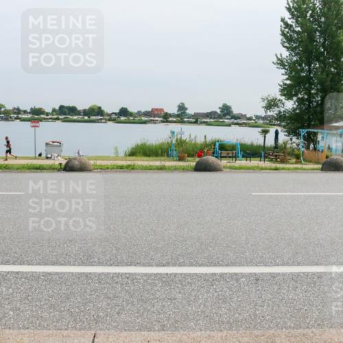 15.06.2025 - 27. Vierlanden-Triathlon H.Heesch http://msf.ph/oto/8013816 15.06.2025 11:09:12 Radfahren 32, 208, 505, 708 meine-sportfotos.de