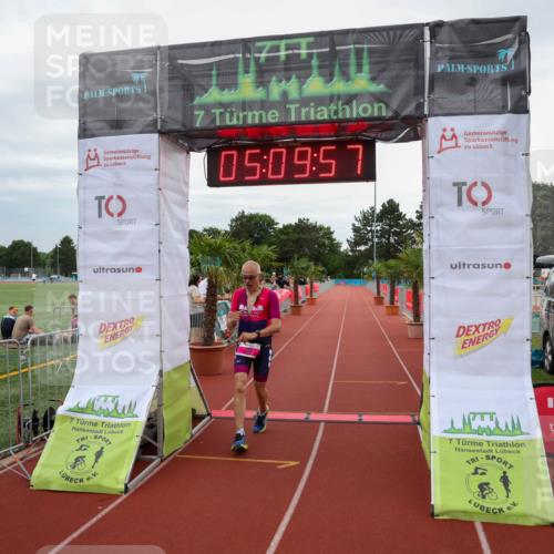 15.06.2025 - 7 Türme Triathlon Michael Strokosch http://msf.ph/oto/8013936 15.06.2025 15:09:57 Ziel 273 meine-sportfotos.de